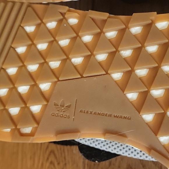 Adidas x Alexander Wang AW Run Boost - Picture 8 of 10